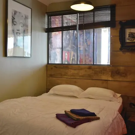 Two-bedroom In Appartement