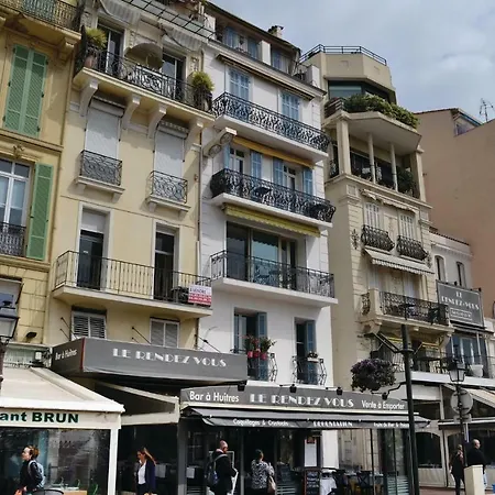 Two-bedroom In Daire Cannes